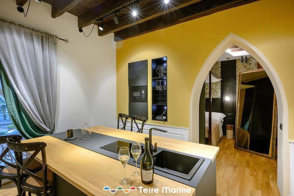 Under Bridge, Terremarine Apartment La Spezia Exterior foto